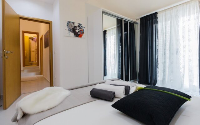 A2 - Modern Luxury apt w. big Balcony, sea View,