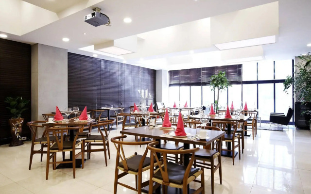 Urban Boutique Hotel