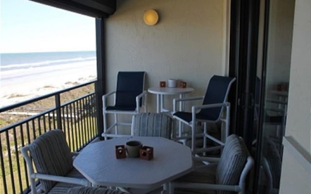 3 Bedroom Oceanfront Luxury Condo - Sand Dollar Iii, 404
