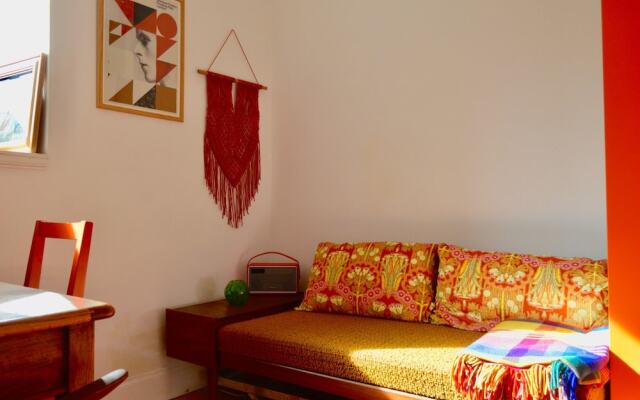 1 Bedroom Flat In West Edinburgh