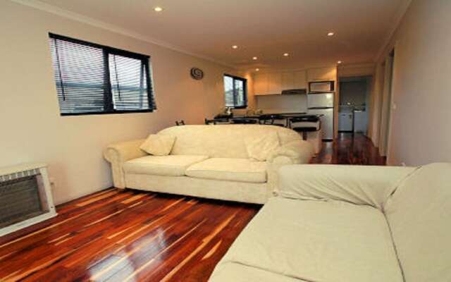 Glenaire Apartments at Meredith