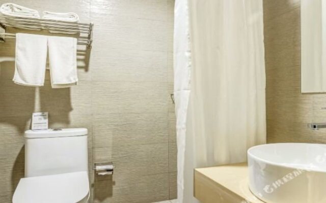 Home Inn Plus (Harbin Central Street)