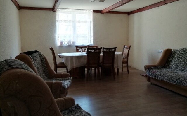 Lori travel Guest House