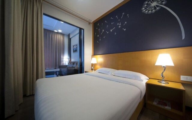 Zahara Nova Suite