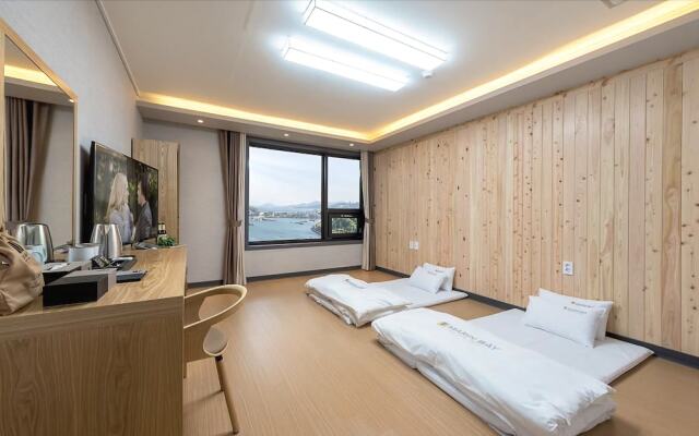Marin Bay Hotel