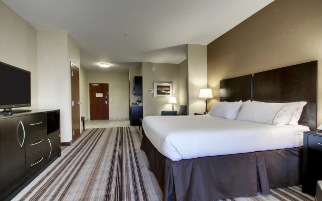 Holiday Inn Express Hotel & Suites Natchez South by IHG
