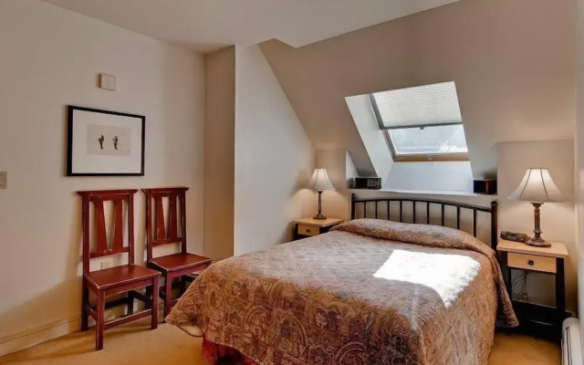 1 Bedroom Silvermill Rental in River Run Village Steps from the River Run Gondola