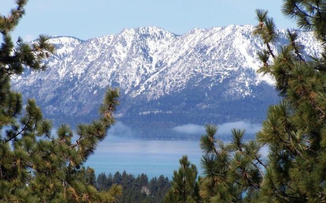 Pinehill Ponderosa by Lake Tahoe Accommodations