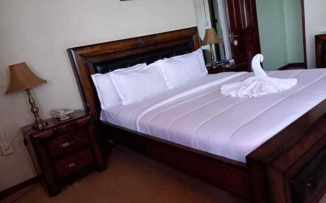 Newstead Hotel