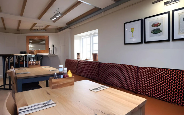 Leasowe Castle Hotel