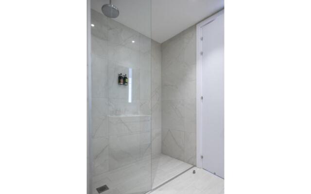 360 Nicosia-3 bedrooms Exclusive Panoramic View Residence