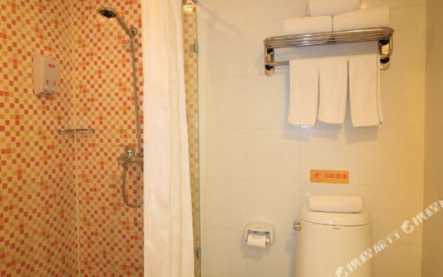 Homeinn Hotel (Longkou Zhenxing Middle Road Longkou Port Seawater Bathing Beach)