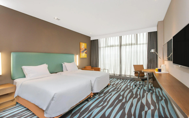 Holiday Inn Express Hangzhou Huanglong, an IHG Hotel