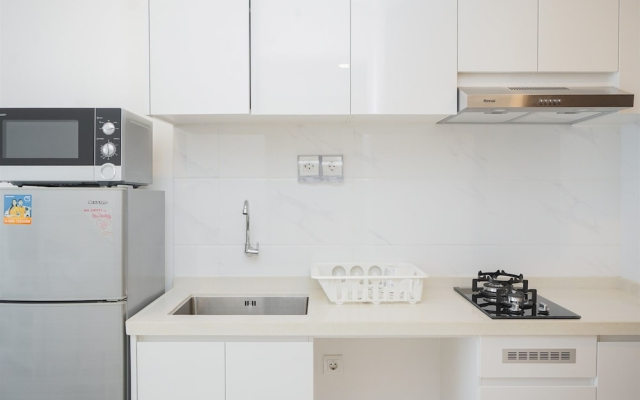 Comfort And Serene 2Br At Sky House Bsd Apartment