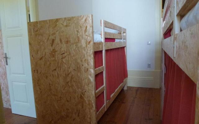 Canvas Atelier Hostel