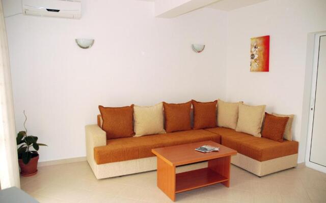 Apartments Eki