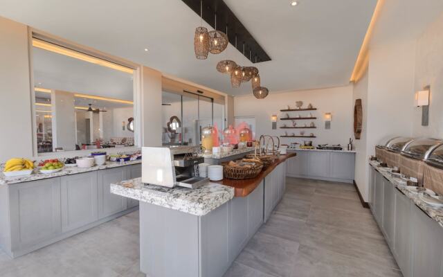 Luxury Collection at Sea Breeze Beach House by Ocean Hotels