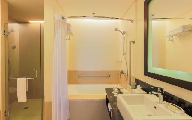 Holiday Inn & Suites Makati by IHG