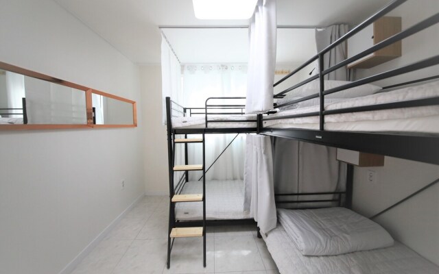 ZIBRO H guesthouse