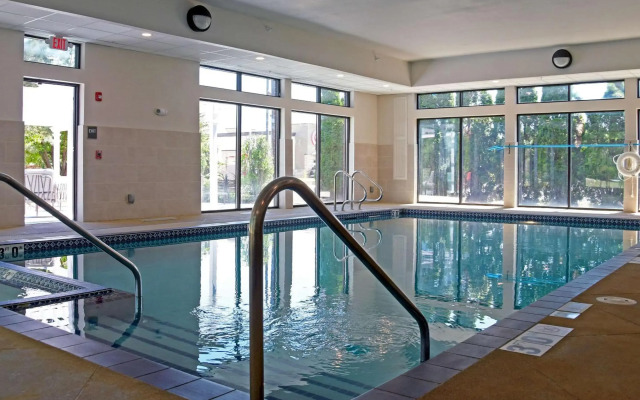 Comfort Inn & Suites NW Milwaukee