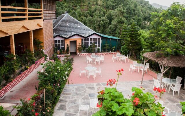 Evaan Resorts Oakwood Hamlet Shoghi