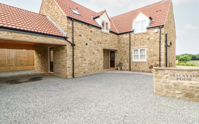 Stackyard House