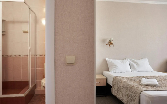Nostalzhi Guest House