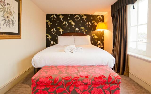 a&o Brighton Palace Pier