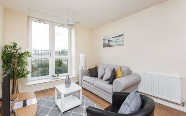 Golden Heights Suites by Kasar Stays