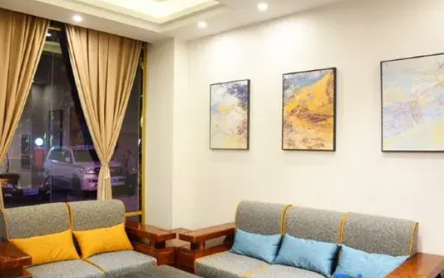 Xinyi Hotel