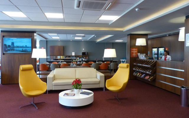 Hotel 10 Palmas