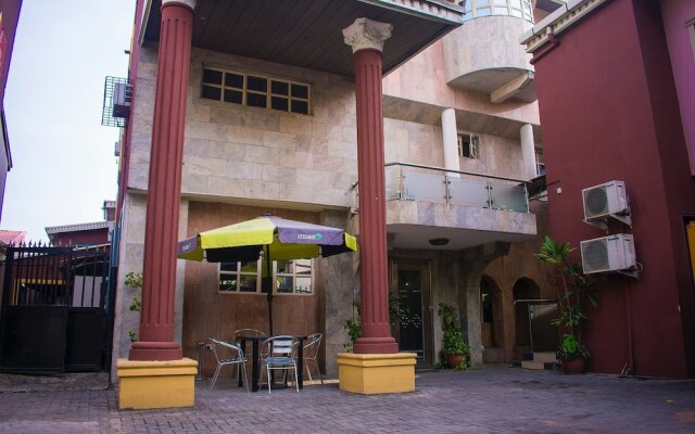 Maidaville Hotel and Suites