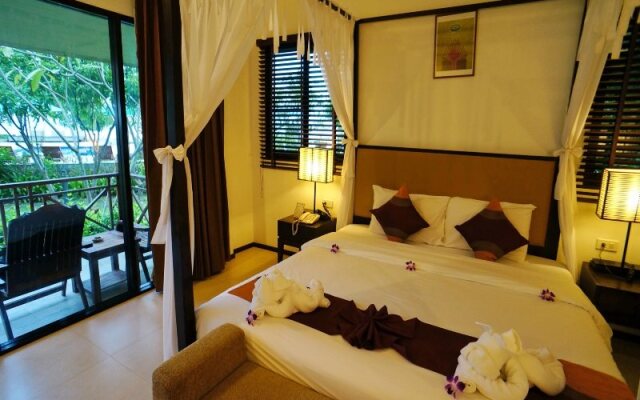 Eiamsiri Resort