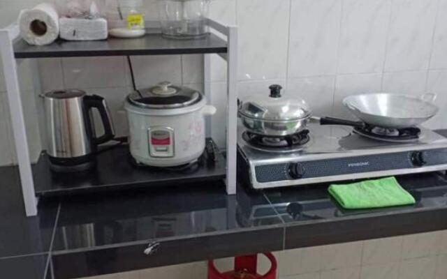 Lily's Homestay @ Teluk Kemang, Port Dickson