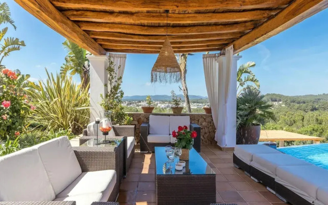 Holiday Home in Stunning Ibizan Landscape
