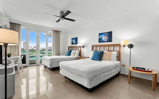 Lagoon821-bl in San Juan