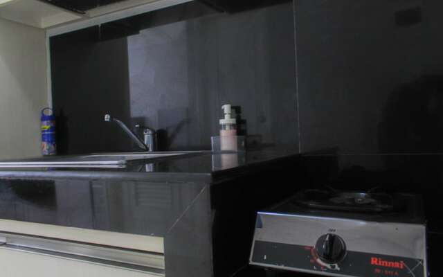 Cozy and Homey Studio Room Apartment at Silkwood Residences