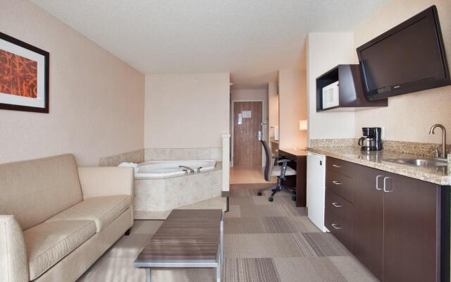 Holiday Inn Express Hotel & Suites Beatrice by IHG