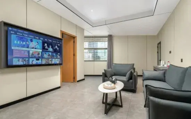 Pengcheng Lijing Hotel (Hongling Subway Station Huaqiang North Branch)