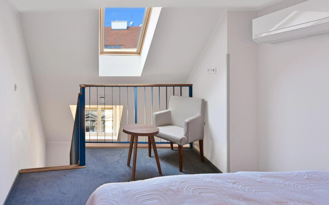 Hotel Prague Star