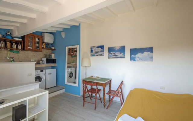 Via Laura - cozy studio