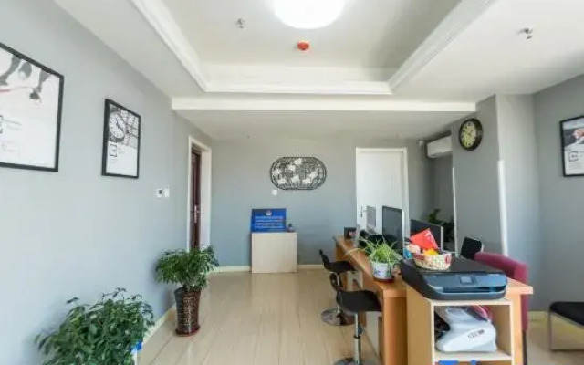 Normandy Apartment (Qingdao Guoxin Convention and Exhibition Center)