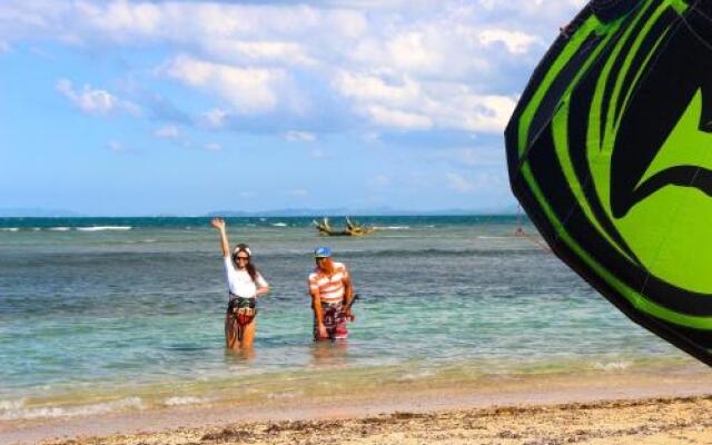 Buen Hombre Kite Camping / Hotel
