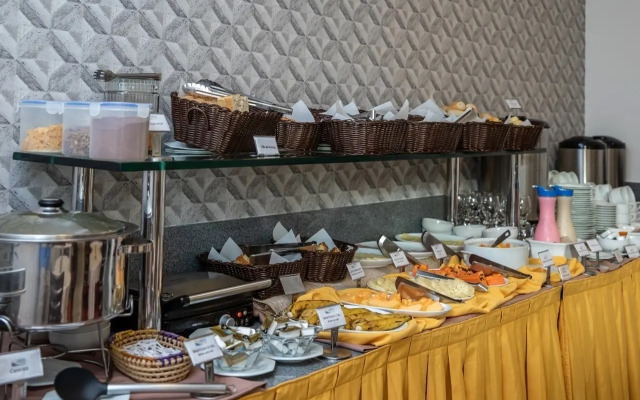 Tambau Beach Hotel