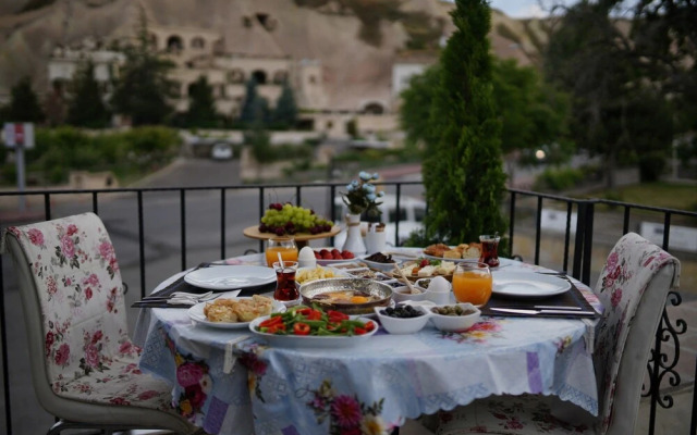 Cappa Rossa Cave Hotel