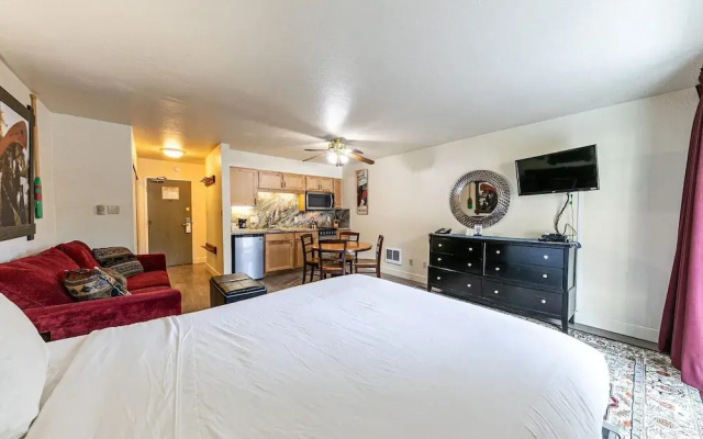 233 Bldg C 1 Bedroom Condo