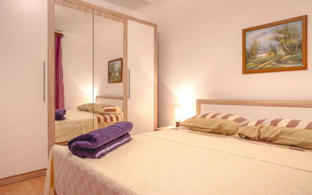 Apartment Njivice 5362b