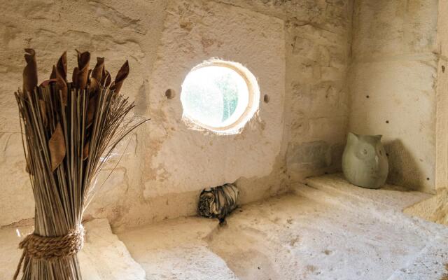 Beautiful Holiday Home in Cressensac with Swimming Pool