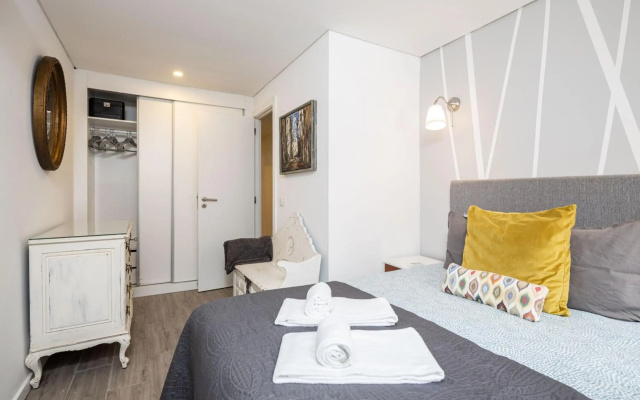 Designer Flats in Lapa by LovelyStay