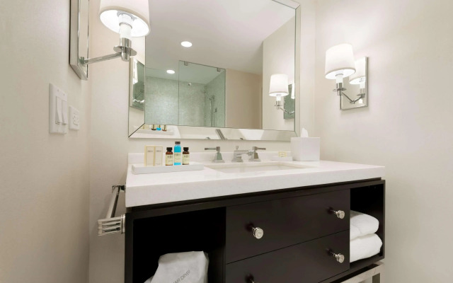 The H Hotel